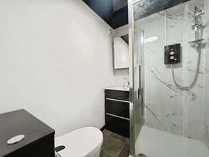 Shower Room - click for photo gallery